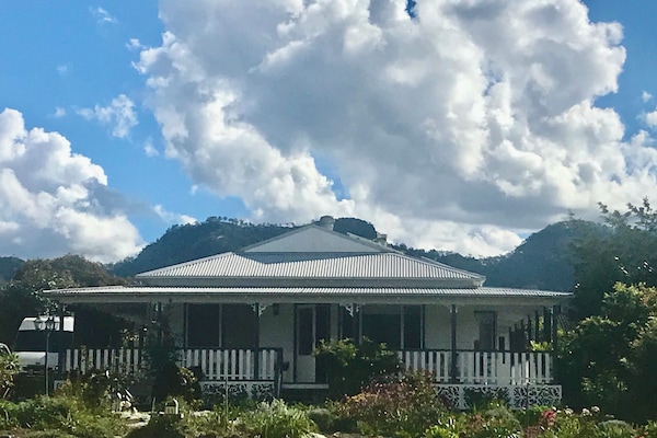 Rose Cottage with Western view of The Bucketts.
