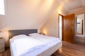 3 bedrooms, in-room safe, WiFi - (MEI27a) Holiday apartment "Ostseetraum" - Holiday apartment "Ostseetraum" up to 6 persons (Timmendorfer Strand)