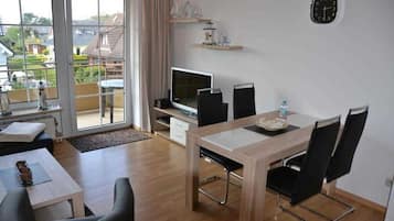 TV, DVD player, stereo