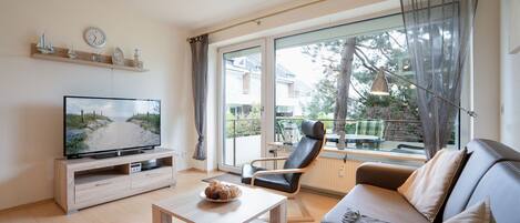 TV, DVD player, stereo