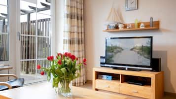 Fernseher, DVD-Player, Stereoanlage