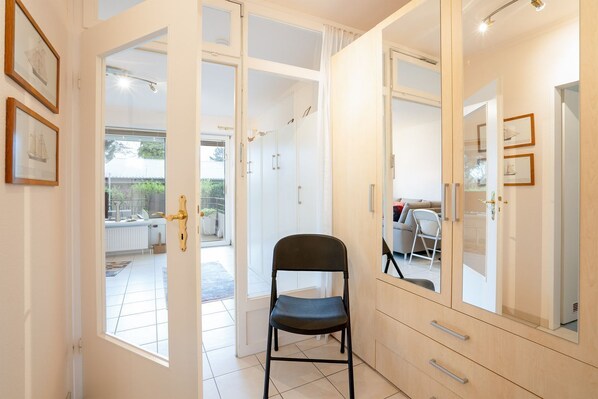 Unclassified image, 1 of 19, button - (DKK1b) Apartment Stäcker - Apartment "Stäcker" up to 2 persons (Timmendorfer Strand)