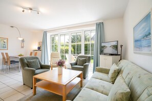 Unclassified image, 5 of 20, button