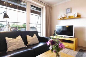 TV, DVD player, stereo - (DKK9b) Ferienwohnung Seestern - Holiday apartment "Seestern" up to 3 persons (Timmendorfer Strand)