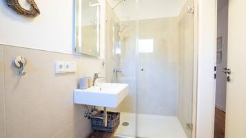 Dusche, Haartrockner