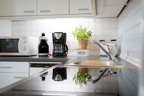 Fridge, microwave, oven, stovetop - (MEI71) Apartment "Strandlust" - Apartment "Strandlust" up to 4 persons (Timmendorfer Strand)