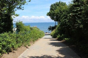 صورة غير مصنفة، 4 من 10، زرّ