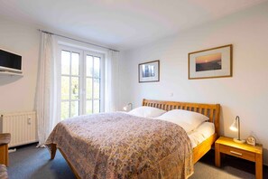 2 Schlafzimmer, Bügeleisen/Bügelbrett, WLAN