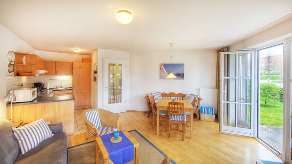 صورة غير مصنفة، 1 من 11، زرّ