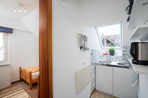 Unclassified image, 4 of 12, button - (HER14a) Holiday apartment "Hartig 1" - Holiday apartment "Hartig 1" up to 3 persons ( (Timmendorfer Strand)