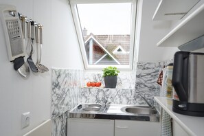 Unclassified image, 2 of 12, button - (HER14a) Holiday apartment "Hartig 1" - Holiday apartment "Hartig 1" up to 3 persons ( (Timmendorfer Strand)