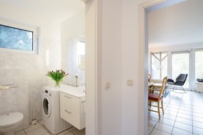 صورة غير مصنفة، 5 من 26، زرّ