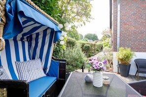 Unclassified image, 3 of 25, button - (HER16d) Holiday apartment "Ankes Gästehaus 2" F*** - Holiday apartment "Ankes Gästehaus (Timmendorfer Strand)