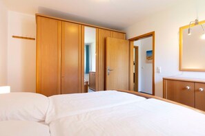 Unclassified image, 5 of 19, button - (OST9) Holiday apartment "Kruse" - Holiday apartment "Kruse" up to 4 persons (Timmendorfer Strand)