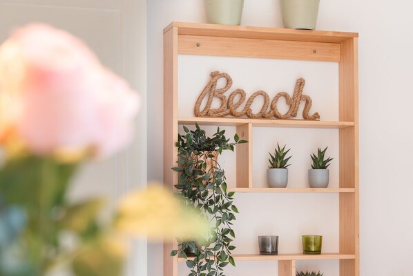 Unclassified image, 1 of 19, button