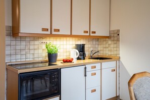 Unclassified image, 3 of 22, button - (AMW1) Apartment Garbers/Thiele - Apartment "Garbers/Thiele" to 3 (Timmendorfer Strand)