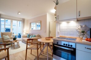 صورة غير مصنفة، 4 من 27، زرّ