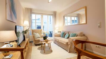 Tv, dvd-spelare och en stereo