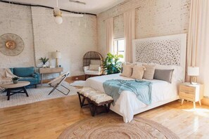 2 bedrooms, desk, iron/ironing board, travel cot