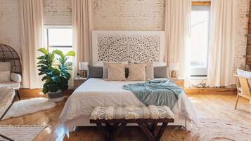 2 camere, una scrivania, ferro/asse da stiro, culla da viaggio