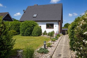 Exterior - (STOE12b) Holiday apartment "Sonnenterrasse" - Holiday apartment "Sonnenterrasse" up to 4 (Timmendorfer Strand)