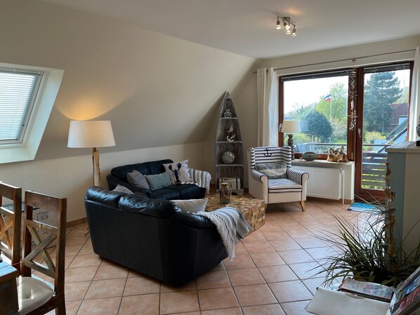 Télévision, lecteur de DVD, chaîne hi-fi