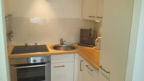 Fridge, oven, stovetop, dishwasher - (ROD32d) Holiday apartment "Schmidt" - Holiday apartment "Schmidt" up to 4 persons (Timmendorfer Strand)