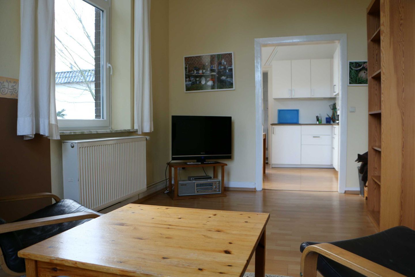 Fernseher, Stereoanlage