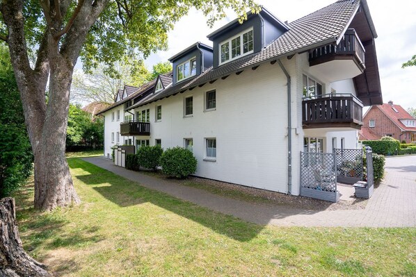 صورة غير مصنفة، 1 من 21، زرّ