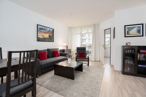 صورة غير مصنفة، 3 من 22، زرّ