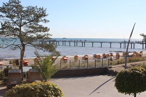 Luokittelematon kuva, 3 kautta 10, painike