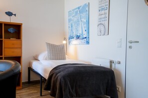 صورة غير مصنفة، 5 من 24، زرّ