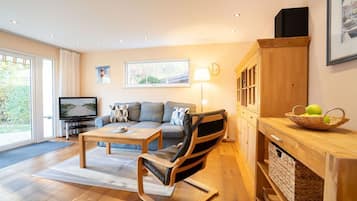 TV, DVD player, stereo