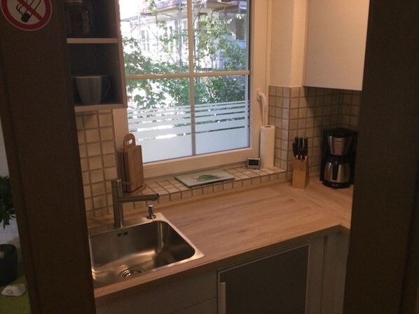 Kühlschrank, Ofen, Herdplatte, Geschirrspüler