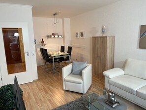 صورة غير مصنفة، 2 من 8، زرّ