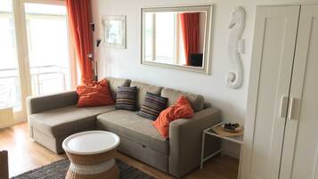 Fernseher, Stereoanlage