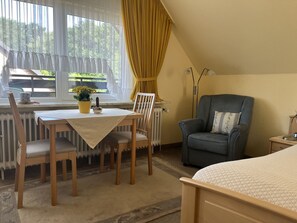 Unclassified image, 3 of 9, button