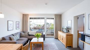 TV, DVD player, stereo