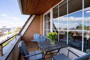 Outdoor dining - (DKK7) Holiday apartment "Abendsonne" - Holiday apartment "Abendsonne" up to 3 persons (Timmendorfer Strand)