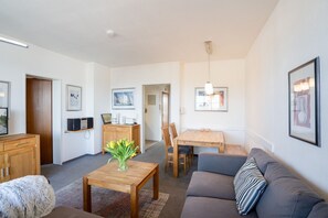 صورة غير مصنفة، 2 من 24، زرّ