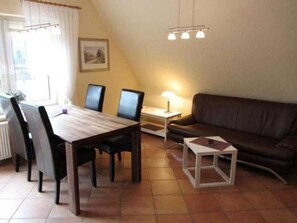 Fernseher, Stereoanlage