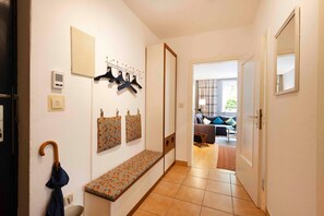 Unclassified image, 3 of 19, button - (PAR1c) Holiday apartment "Weßling" - Holiday apartment "Weßling" up to 3 persons (Timmendorfer Strand)