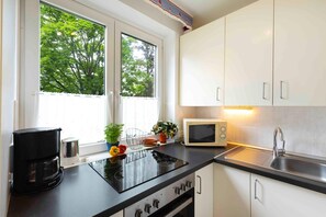 Unclassified image, 5 of 19, button - (PAR1c) Holiday apartment "Weßling" - Holiday apartment "Weßling" up to 3 persons (Timmendorfer Strand)