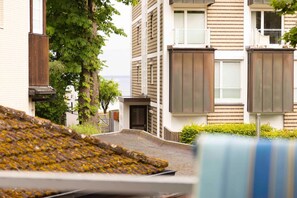 صورة غير مصنفة، 2 من 19، زرّ