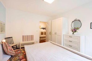 Unclassified image, 2 of 19, button