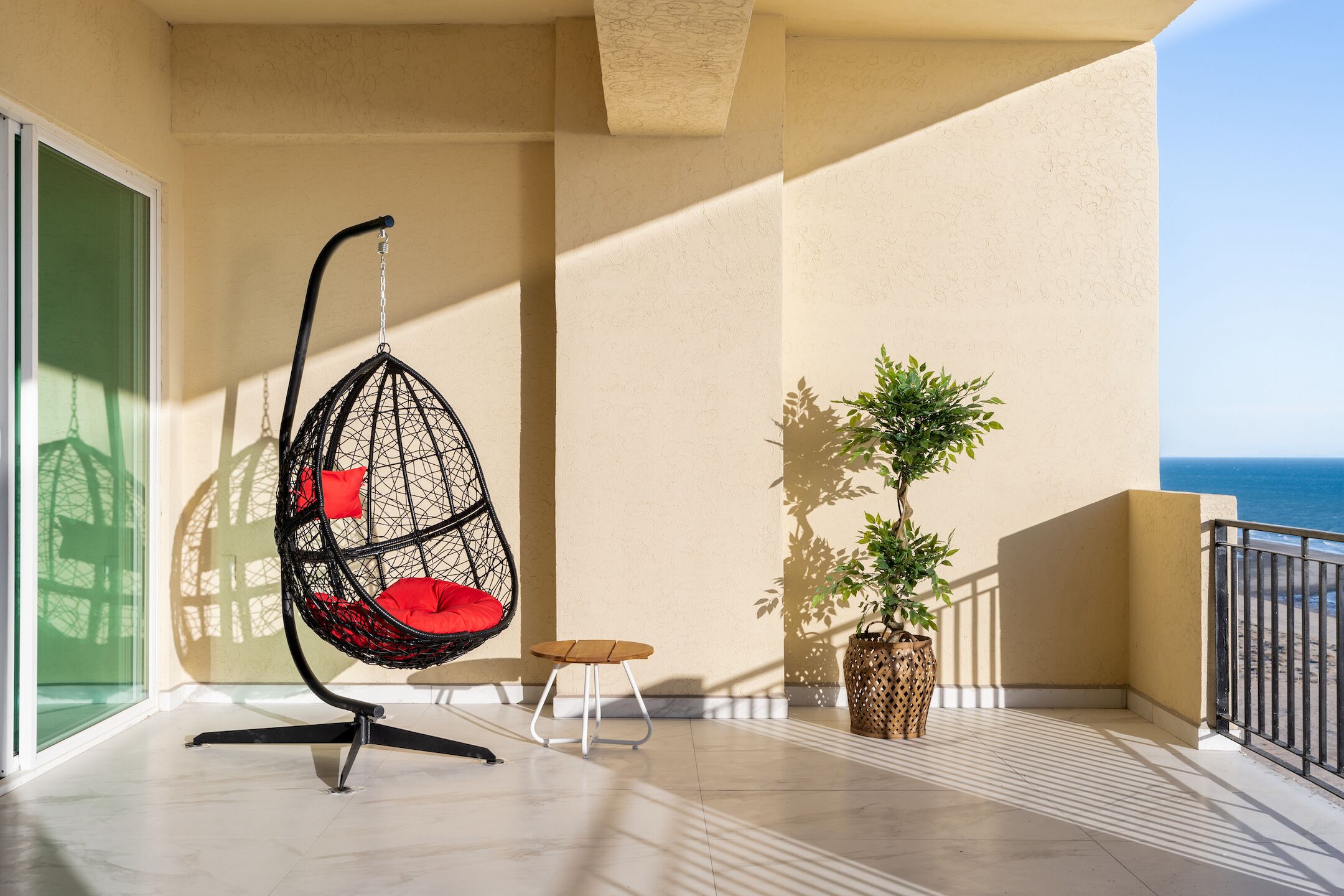 Beautiful Luxury Oceanfront Condo with Fully Furnished Balcony and Ocean Views