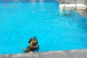 Hồ bơi trong nhà