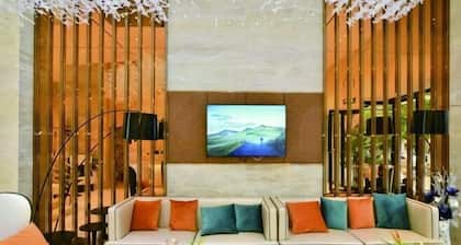 City Convenient Hotel