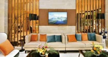 City Convenient Hotel