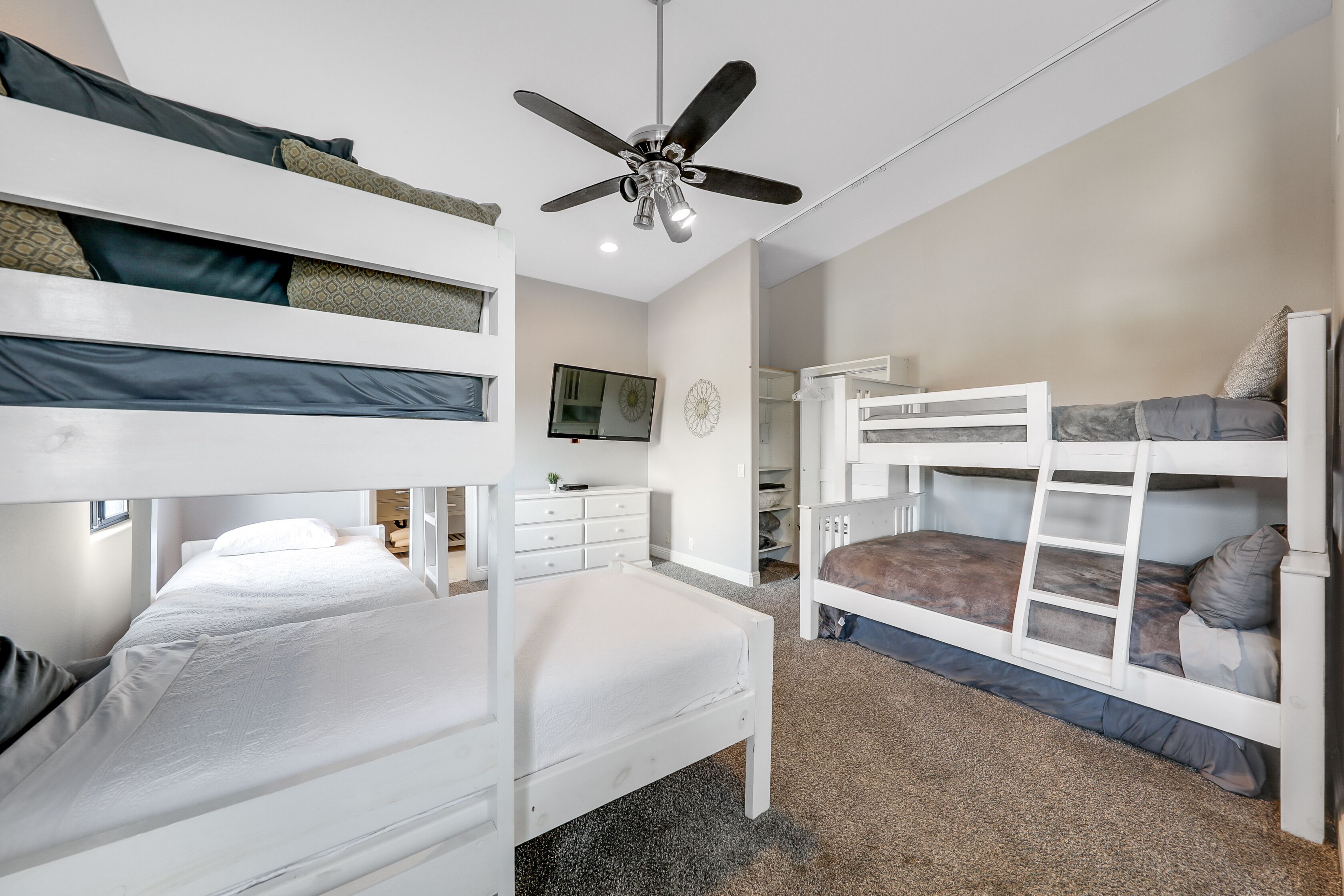 Private Desert Resort style home, sleeps 10+